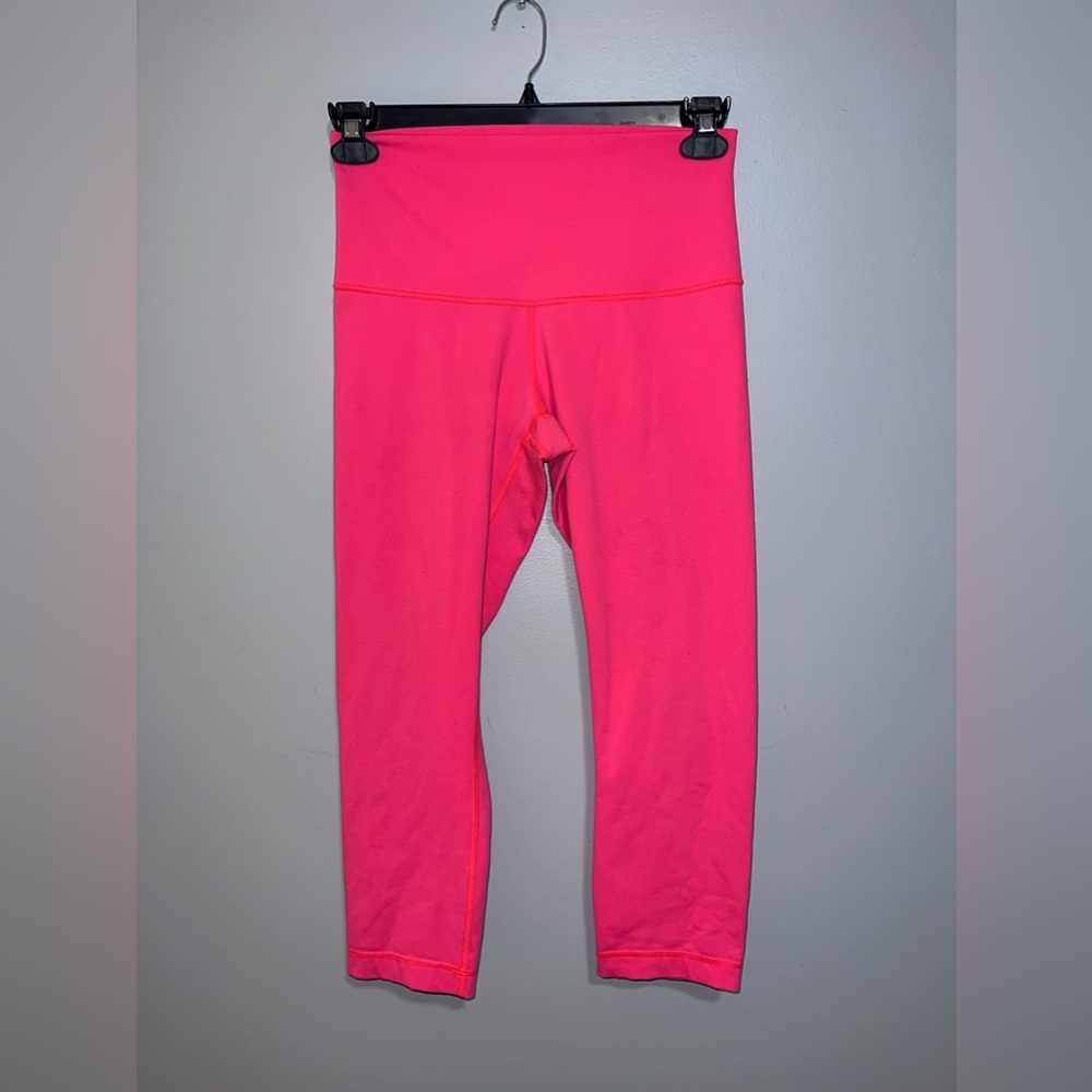 Woman’s Lululemon Cropped Leggings - Picture 4 of 8